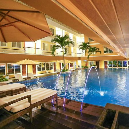 Sylvia Hotel Premier Kupang Kupang  Exterior foto